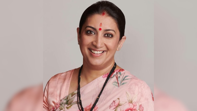 तुलसी का नाम सुनते ही स्मृति ईरानी को याद आया था 'पे चेक', करियर को लेकर युवाओं को दी खास सलाह तुलसी का नाम सुनते ही स्मृति ईरानी को याद आया था 'पे चेक', करियर को लेकर युवाओं को दी खास सलाह