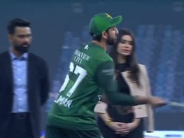 Pakistan Captain Salman Ali Agha Gets Booed For Throwing Away Runners-Up Cheque Post Asia Cup Final Loss. Watch