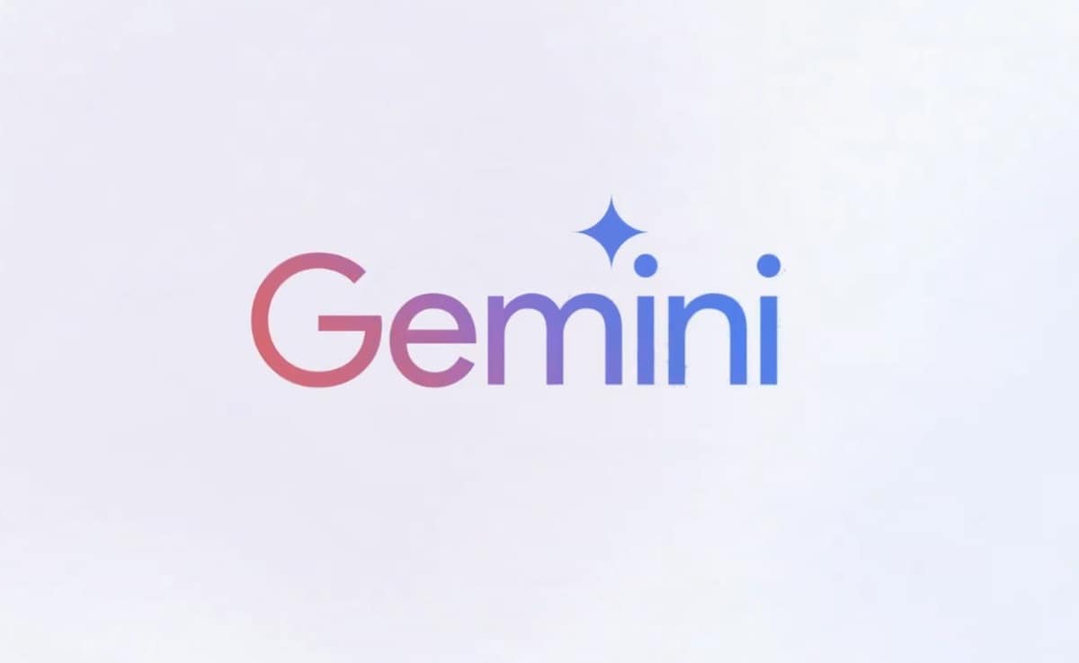 Google Gemini Tops App Charts After Viral Nano Banana Trend, Surpasses OpenAI's ChatGPT