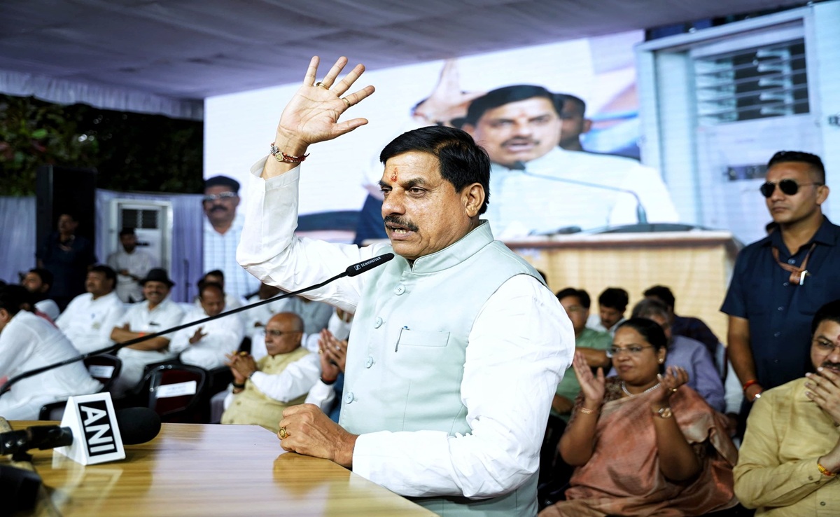 Seoni Hawala Case: MP में पहली बार पुलिसकर्मियों पर बड़ा एक्शन, 11 के खिलाफ FIR, 5 गिरफ्तार