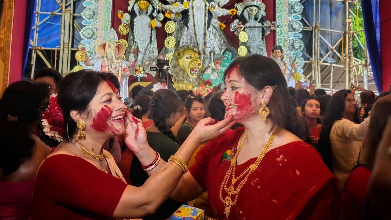 Durga Puja 2025: Sindoor Khela Celebration During Dashami 