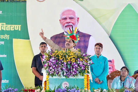 MP में नक्सलियों से लोहा लेने 815 आदिवासी युवा तैयार, विशेष सहायक बल के लिए CM मोहन ने सौंपा नियुक्ति पत्र