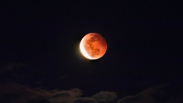 Lunar Eclipse 2025: Common Myths About Food And Health To Beware Of