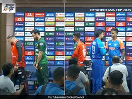 Video: Pakistan Captain Walks Off Before Handshakes In Asia Cup PC, Suryakumar Yadav Then Does This Video: Pakistan Captain Walks Off Before Handshakes In Asia Cup PC, Suryakumar Yadav Then Does This