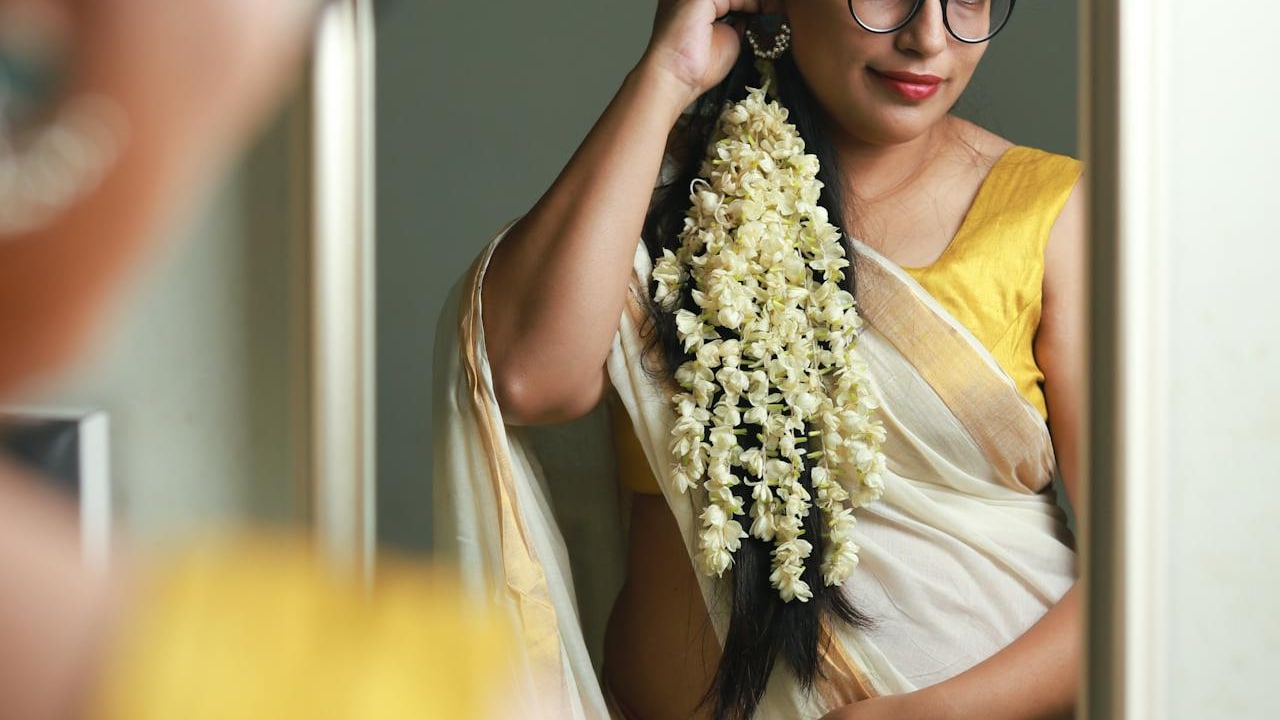 Buy Kasavu Sarees Under Budget For Onam