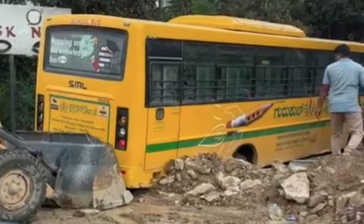Video: Another School Bus Gets Stuck In Drain In Bengaluru, Second Incident In A Week