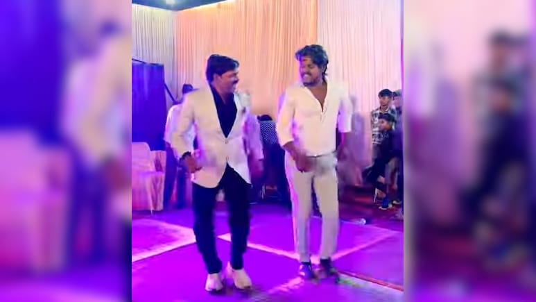 बाप-बेटे ने गोविंदा के गाने 'एक लड़की चाहिए' पर जमाई ऐसी महफिल, वीडियो पर क्लिक करते-करते थक गए लोग