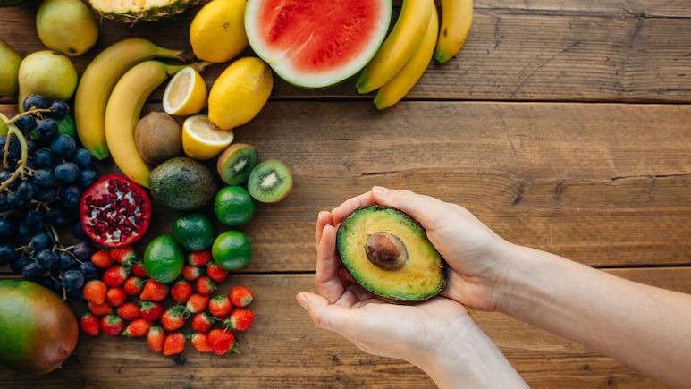 Superfood Craze Vs Balanced Nutrition: Are Youth Falling For Quick Fixes? Superfood Craze Vs Balanced Nutrition: Are Youth Falling For Quick Fixes?