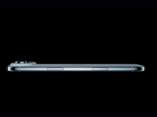 Apple iPhone 17 Air Launched: Apple का सबसे पतला iPhone हुआ लॉन्च, जानें कीमत और स्पेसिफिकेशन्स