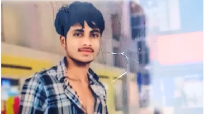 Rajasthan: 'पिताजी का ऐसा हाल कर देना, मरने से भी बदतर हो जाए', मामा को कॉल कर भांजे ने ट्रेन के आगे लगाई छलांग Rajasthan: 'पिताजी का ऐसा हाल कर देना, मरने से भी बदतर हो जाए', मामा को कॉल कर भांजे ने ट्रेन के आगे लगाई छलांग