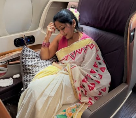 Malayali Actress Navya Nair Fined Rs 1.14 Lakh At Melbourne Airport For Carrying Jasmine Flowers