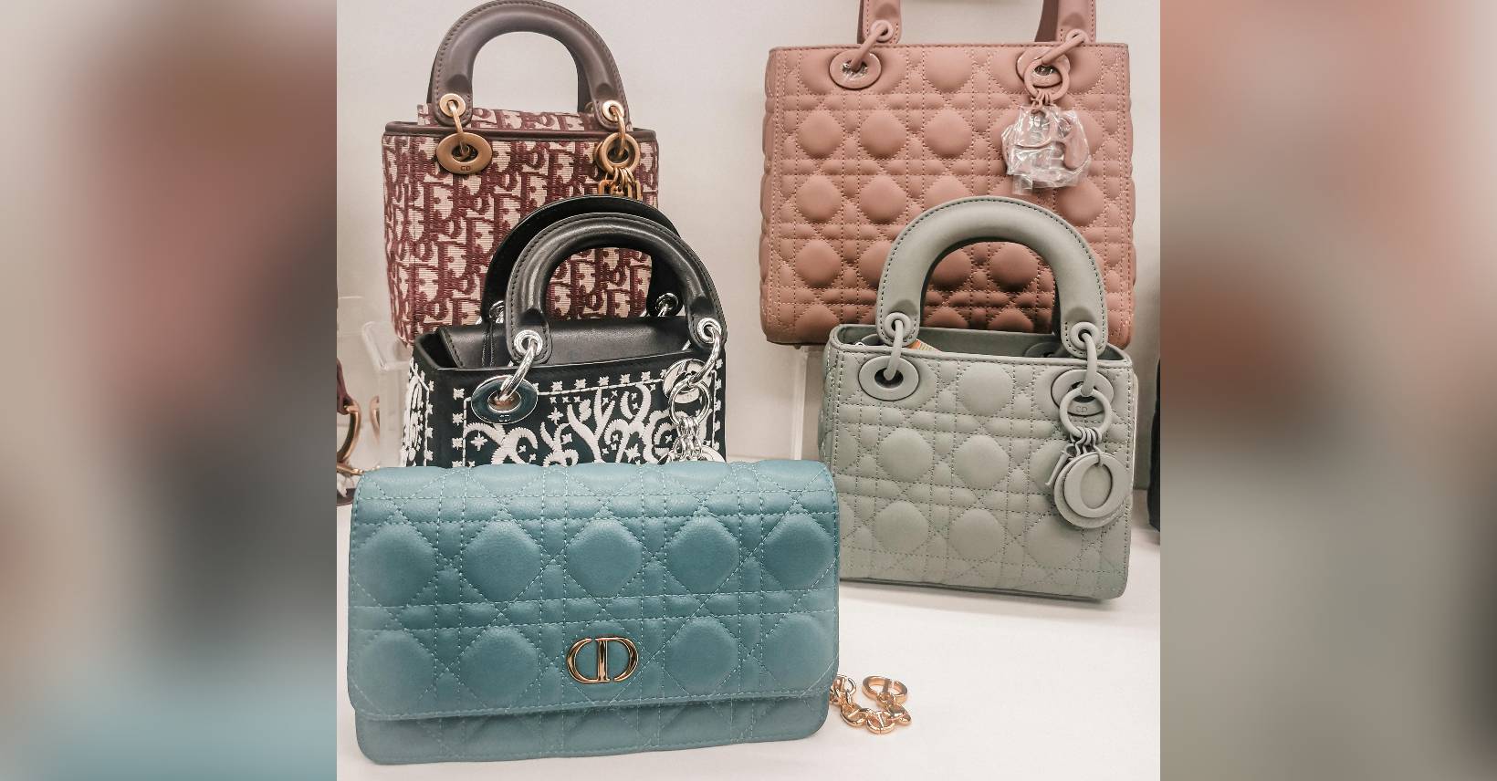 Handbags से लेकर Clutch पर इतनी सस्ती Deals फिर नहीं मिलेगी, जल्दी करें, कहीं मिस न हो जाए ये Offers
