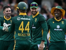 ENG vs SA 1st ODI: मुल्डर-महाराज के सामने इंग्लैंड ने कर दिया सरेंडर, नाम हुआ यह शर्नमाक रिकॉर्ड ENG vs SA 1st ODI: मुल्डर-महाराज के सामने इंग्लैंड ने कर दिया सरेंडर, नाम हुआ यह शर्नमाक रिकॉर्ड