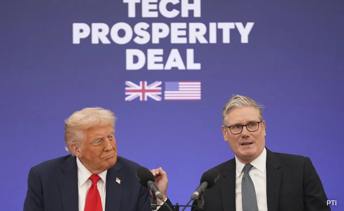 Trump Expresses AI Uncertainty, Signs Tech Deal