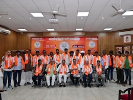 राजस्थान में कांग्रेस को बड़ा झटका, 35 से अधिक नेताओं ने थामा भाजपा का दामन     राजस्थान में कांग्रेस को बड़ा झटका, 35 से अधिक नेताओं ने थामा भाजपा का दामन