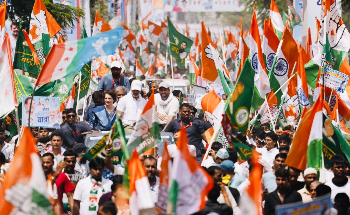 दुसाध और मुसहर को छोड़कर चमार, पासी, धोबी और डोम जैसी जातियों का झुकाव राजद, कांग्रेस और वामदलों के महागठबंधन की तरफ है. दुसाध और मुसहर को छोड़कर चमार, पासी, धोबी और डोम जैसी जातियों का झुकाव राजद, कांग्रेस और वामदलों के महागठबंधन की तरफ है.