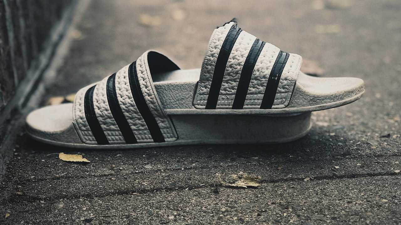 How shoes alter posture and confidence? know here and get these latest collections 