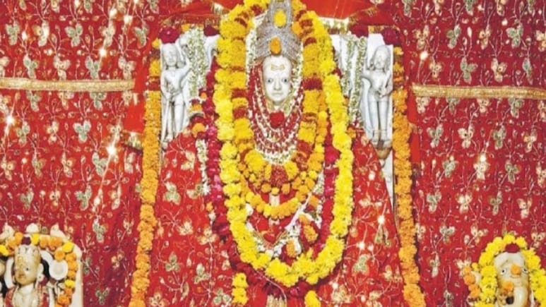 Shardiya Navratri 2025: युद्द में विजय दिलाती हैं मां! आमेर की पहाड़ी पर विराजी राजराजेश्वरी, मराठों पर जीत से जुड़ा है इतिहास