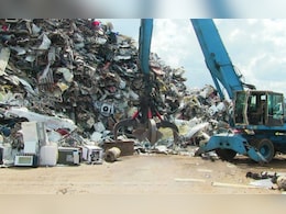 सिर्फ कबाड़ बेचकर इतनी कमाई कर सकते हैं आप, जानकर हैरान रह जाएंगे