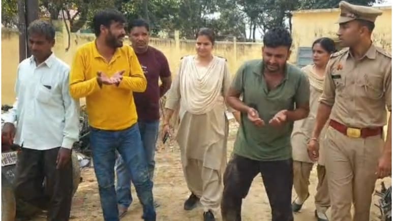 UP Crime: मुजफ्फरनगर की दलित युवती से दो बार रेप, योगी की पुलिस ने सिखाया ऐसा सबक; कैमरे पर हाथ जोड़कर गिड़गिड़ाए आरोपी