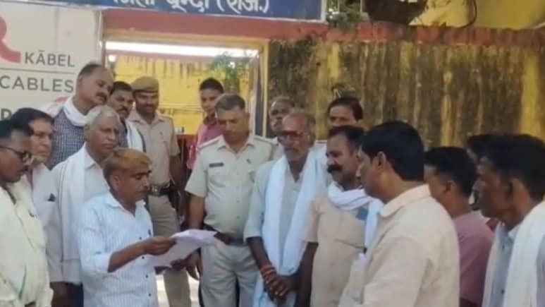 दर्जनों गांव के किसानों ने दी उग्र आंदोलन की चेतावनी, खाद की किल्लत और नहर की पानी की समस्या से परेशान