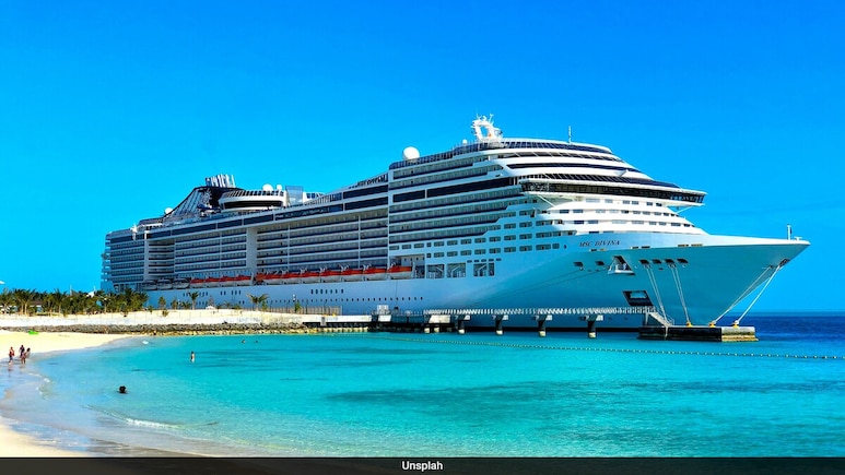 Woman Reveals How She Lives Full-Time On Cruise Ships For Less Than... Woman Reveals How She Lives Full-Time On Cruise Ships For Less Than...