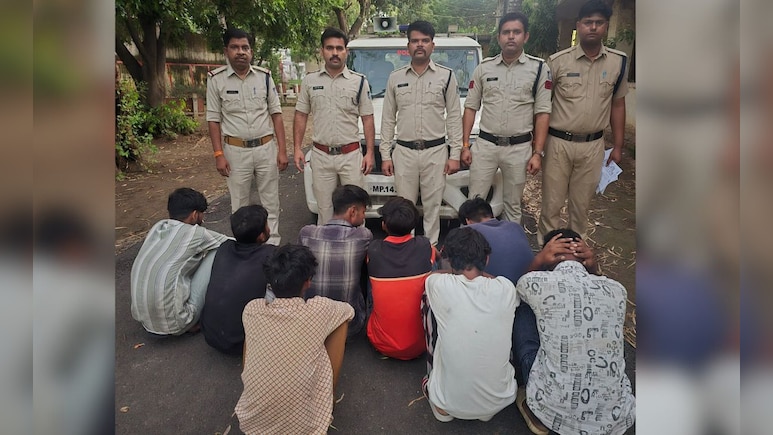 मंदसौर में युवाओं के खून में घोल रहे जहर, लगा रहे नशे की लत; ड्रग्स की सप्लाई करने वाले 8 तस्कर गिरफ्तार