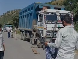 अलवर में भीषण सड़क हादसा, तेज रफ्तार डंपर ने बाइक को मारी टक्कर; तीन की मौत