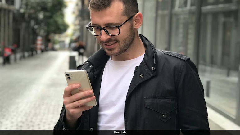 iPhone Users Furious As New iOS Update Kills Battery Life Faster Than Ever iPhone Users Furious As New iOS Update Kills Battery Life Faster Than Ever