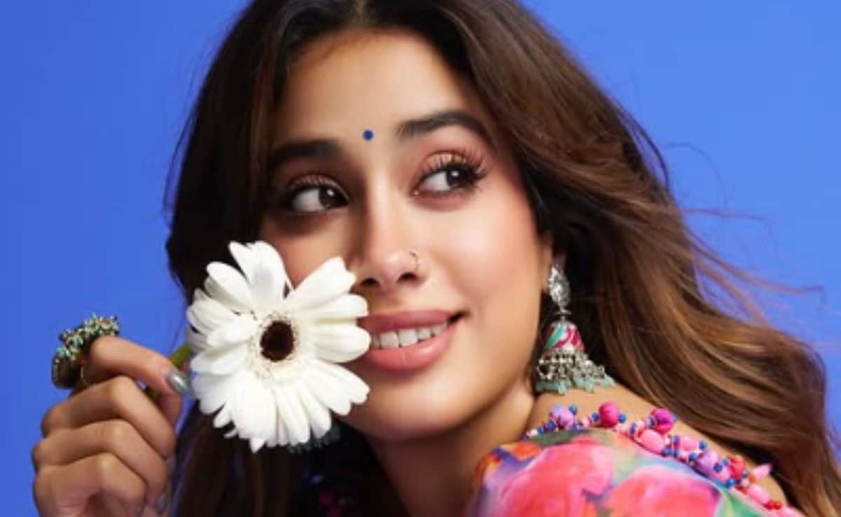 Janhvi Kapoor Wants A "Quick" Wedding, A "Very Long" Honeymoon: "Don't Want Too Many People"