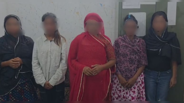 क‍िशनगढ़ के इस गांव में चलता था कोठा, उम्र के अनुसार लड़क‍ियों के अलग-अलग रेट; पुल‍िस ने 15 को पकड़ा