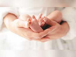 दिल्ली में जन्म दर में गिरावट, पुरुषों के मुकाबले लगातार घट रही हैं महिलाएं दिल्ली में जन्म दर में गिरावट, पुरुषों के मुकाबले लगातार घट रही हैं महिलाएं