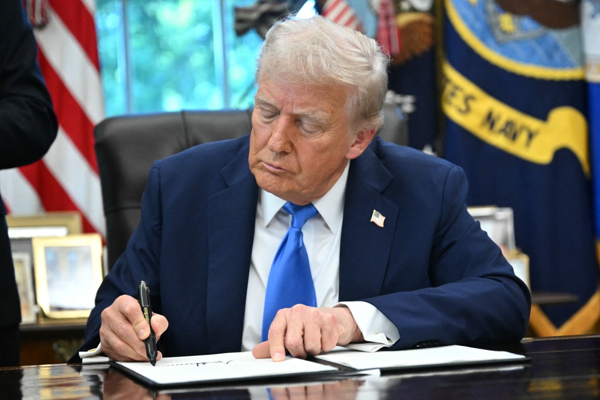 Trump Signs Proclamation Imposing $100,000 Annual Fee For H-1B Visas