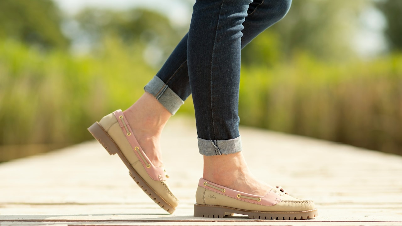 Make your outfits look complete with these Mochi footwear picks from Flipkart
