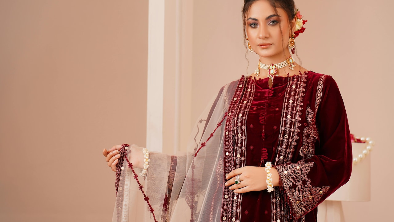 Karwa Chauth 2025: Sharara sets under ₹1,000 that you can choose for your celebration