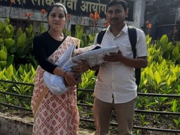 Success Story: 20 दिन की बेटी को गोद में लेकर इंटरव्यू देने पहुंची Varsha Patel, 1st रैंक लाकर बनीं DSP Success Story: 20 दिन की बेटी को गोद में लेकर इंटरव्यू देने पहुंची Varsha Patel, 1st रैंक लाकर बनीं DSP