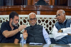 2 Key Congress Meetings Held Ahead Of V-P Polls; Opposition MPs Dinner Tomorrow 2 Key Congress Meetings Held Ahead Of V-P Polls; Opposition MPs Dinner Tomorrow