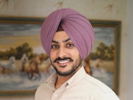 Punjabi Singer Rajvir Jawanda Remains On Life Support After Suffering Head And Spine Injuries Punjabi Singer Rajvir Jawanda Remains On Life Support After Suffering Head And Spine Injuries
