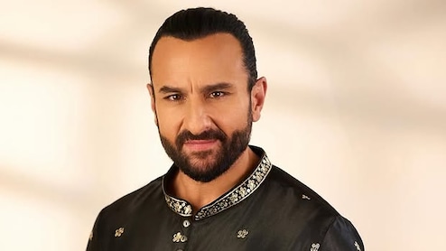 Female Producer Once Asked Saif Ali Khan To "Kiss Her Cheek Ten Times", Here's How Much He Was Paid