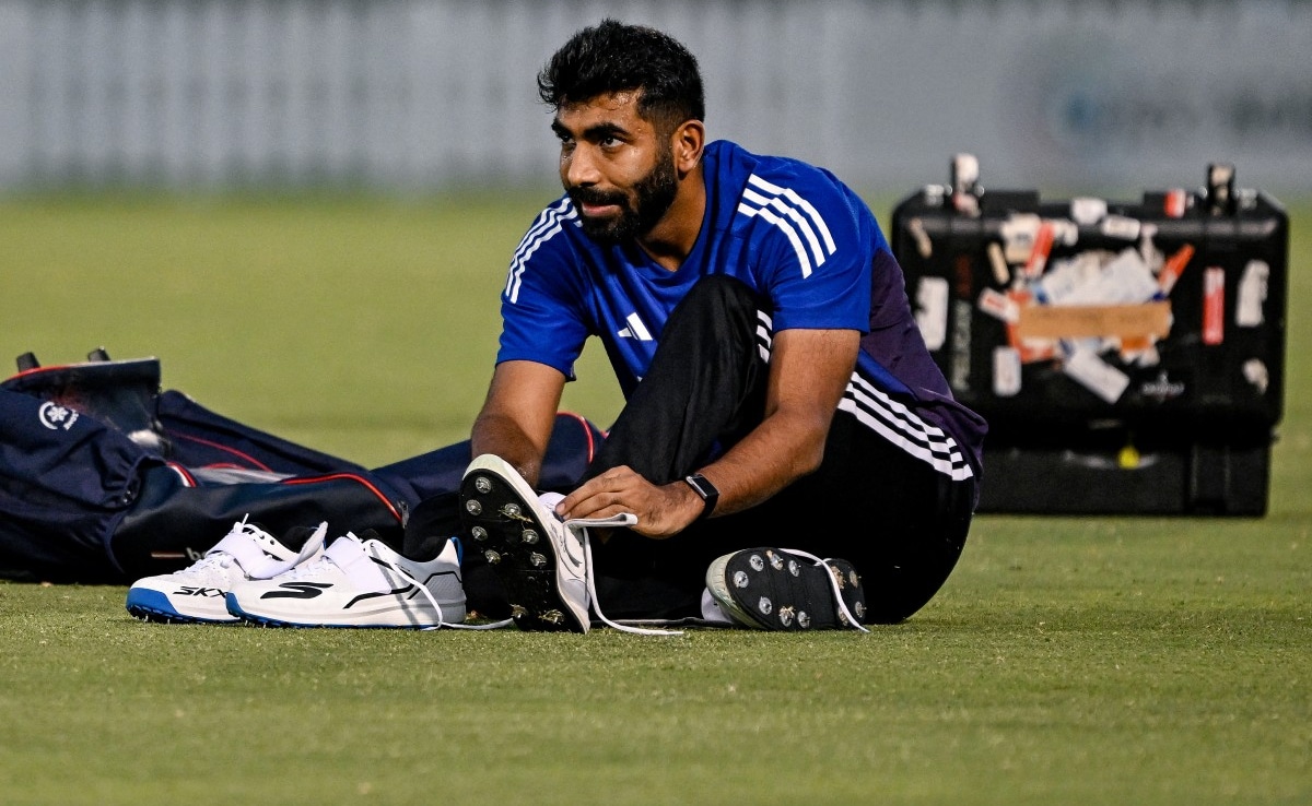 Sunil Gavaskar Urges Rest for Jasprit Bumrah Ahead of India-Pakistan Asia Cup Clash