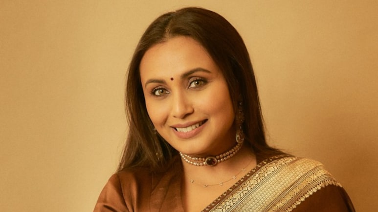 Rani Mukerji Brought Along Daughter Adira In A Minimal Gold Chain At National Film Awards Rani Mukerji Brought Along Daughter Adira In A Minimal Gold Chain At National Film Awards