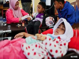 Indonesia's $10 Billion Free Meals Plan In Turmoil As Over 1,000 Students Fall Ill Indonesia's $10 Billion Free Meals Plan In Turmoil As Over 1,000 Students Fall Ill
