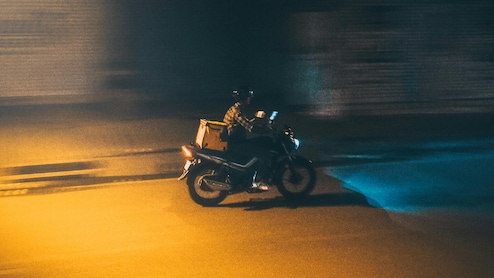 'I Get Rs 10 Bonus': Delivery Executive's Message To Customer Melts Internet