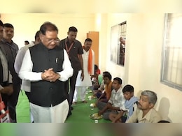 बाढ़ पीड़ितों के बीच पहुंचे CM साय, अधिकारियों को राहत और पुनर्वास कार्यों में तेजी लाने के दिए निर्देश