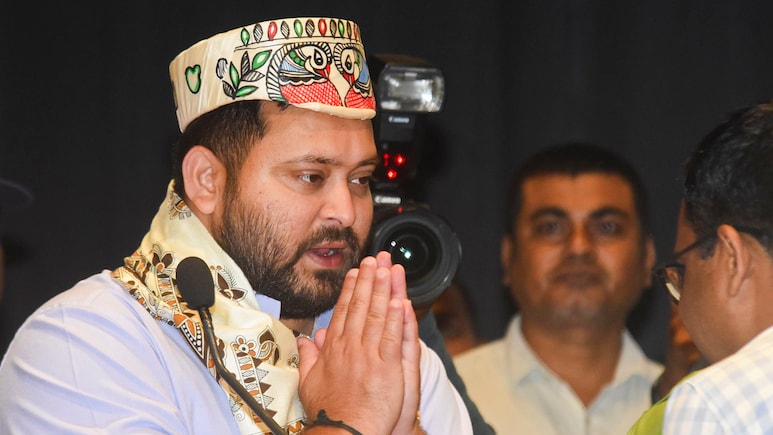 कानूनी पचड़े में फंसे तेजस्‍वी, मंत्री जीवेश ने भेजा मानहानि का नोटिस, 15 दिन में देना है जवाब