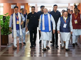 जब पीएम ने बीजेपी सांसदों से पूछा - स्वदेशी को बढ़ावा देने के लिए क्या कर रहे हैं ? जब पीएम ने बीजेपी सांसदों से पूछा - स्वदेशी को बढ़ावा देने के लिए क्या कर रहे हैं ?