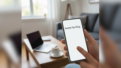 ITR Filing 2025: मोबाइल से मिनटों में फाइल करें इनकम टैक्स रिटर्न, इस डेट तक नहीं भरा तो लगेगा 5,000 रुपए जुर्माना