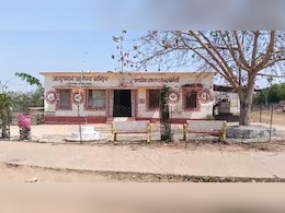 50 गांवों के लोगों की जान पर जोखिम! स्वास्थ्य विभाग की लापरवाही, झोलाछाप से इलाज कराने को मजबूर ग्रामीण 50 गांवों के लोगों की जान पर जोखिम! स्वास्थ्य विभाग की लापरवाही, झोलाछाप से इलाज कराने को मजबूर ग्रामीण