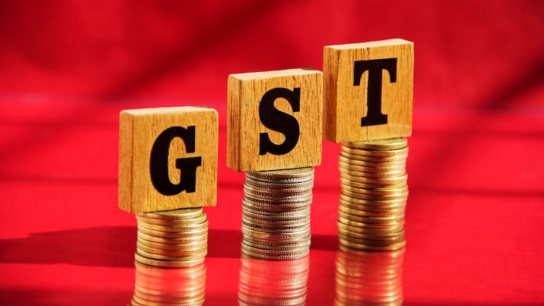 GST Reform:नव्या GSTचं गिफ्ट! उद्यापासून काय स्वस्त; काय महाग? संपूर्ण लिस्ट पाहा एका क्लिकवर...