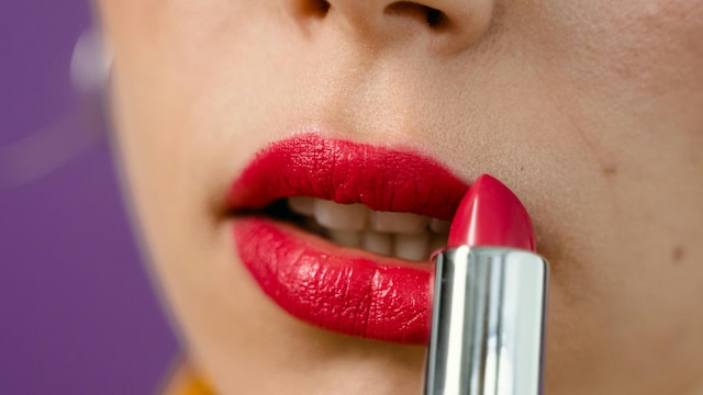 Is Your Lipstick Safe? Expert Warns Of Hidden Health Risks
